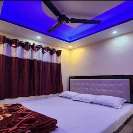 Hotel Ilora By Wb Inn Tarapith Extérieur photo