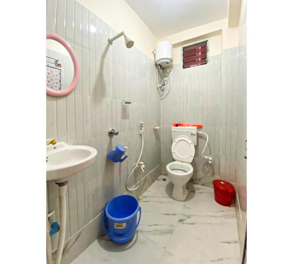 Hotel Ilora By Wb Inn Tarapith Extérieur photo