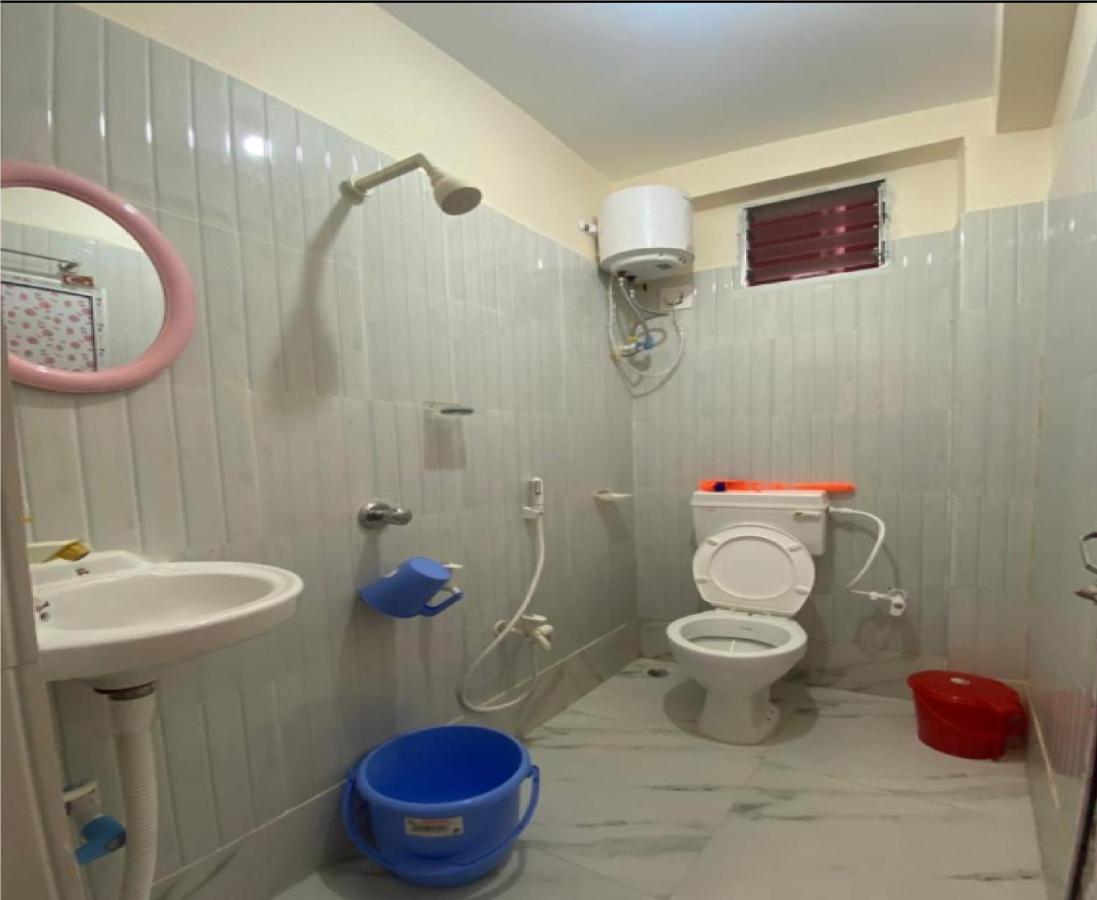 Hotel Ilora By Wb Inn Tarapith Extérieur photo